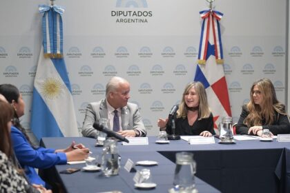 Argentina y Panamá refuerzan relaciones bilaterales en Buenos Aires