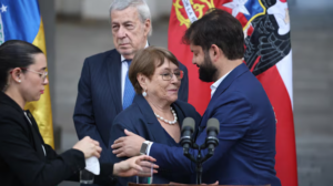 Gabriel Boric respalda candidatura de Michelle Bachelet a la Naciones Unidas mientras Cancillería de Chile lanza imagen de campaña