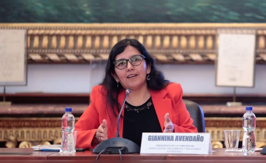 Comisión de Constitución aplaza debate sobre pedido de facultades