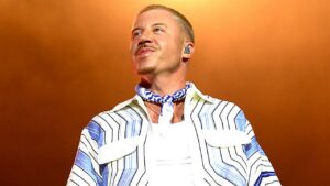 Macklemore lanza gira “Free Palestine” tras salir de tour de Sheeran