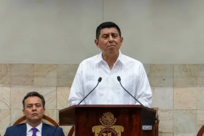 Jara solicita al Congreso desaparecer el Ayuntamiento de Juchitán
