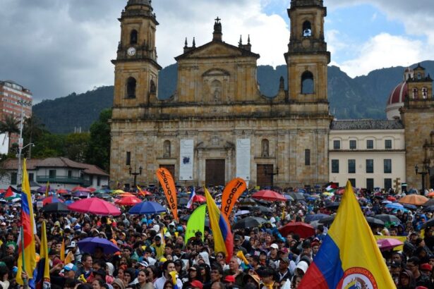 Colombia abre sede presidencial alterna en Barranquilla