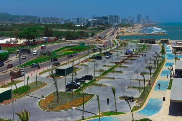 De la Espriella inaugura primera fase del Gran Malecón en Cartagena
