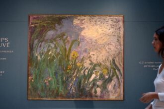 "Iris" de Monet rompe récord en subasta: 50 millones de euros