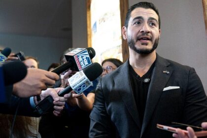 Redes sociales exponen respaldo socialista a Abdul El-Sayed en Michigan