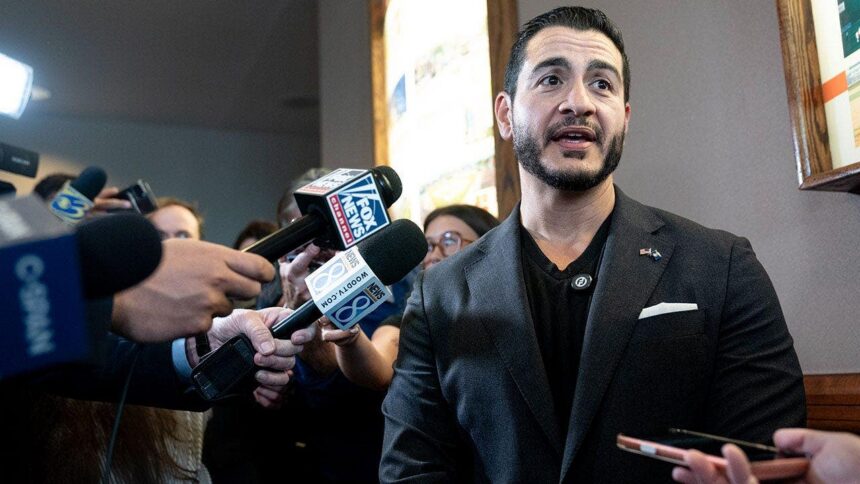 Redes sociales exponen respaldo socialista a Abdul El-Sayed en Michigan