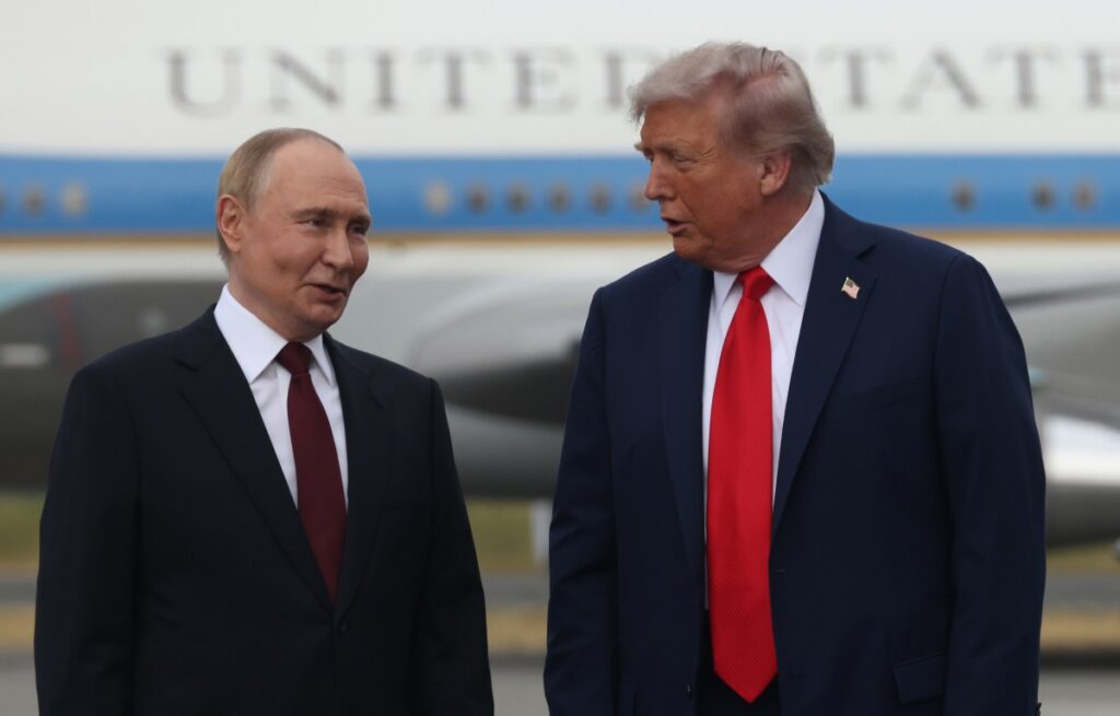 Trump y Putin acuerdan exportación rusa de diésel para bajar precios