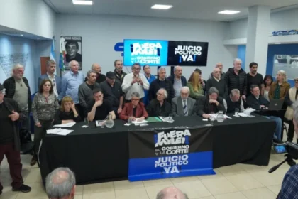 Organizaciones lanzan campaña para juicio político a Milei y la Corte