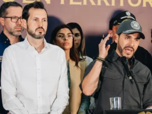 Campaña de De la Espriella recibió préstamo sin origen claro