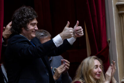 Argentina refinancia deuda por $6.6 billones y refuerza estabilidad