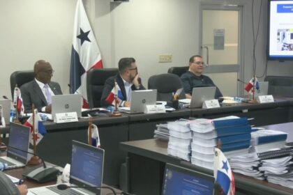 Comisión de Presupuesto de Panamá prioriza salud en ajuste 2027
