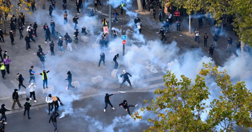 Francia impone toque de queda por disturbios y protestas sociales