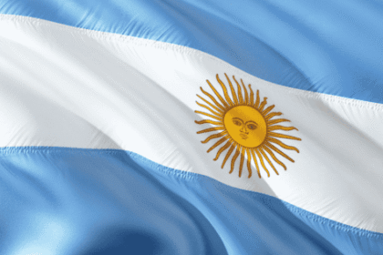 Argentina al borde de recesión tras estancamiento en agosto