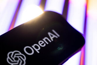 Exempleados acusan a OpenAI de represalias por alertar sobre IA